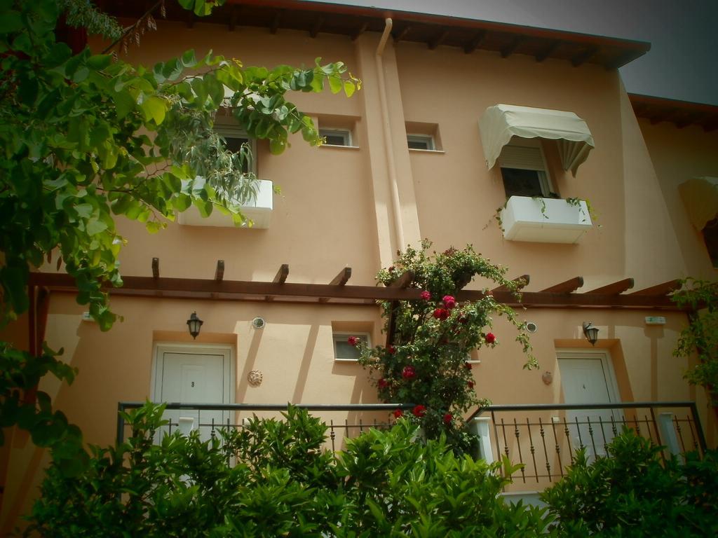 Phyllis Maisonettes Kallithea  Екстер'єр фото